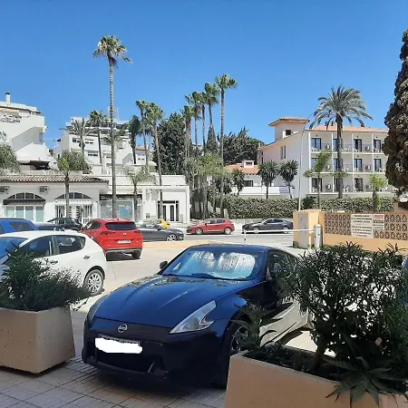 Sunny In With Shared Garden *