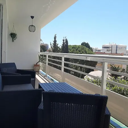 Sunny In With Shared Garden