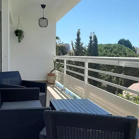 Appartement Sunny In With Shared Garden