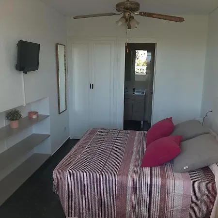 Appartement Sunny In With Shared Garden *